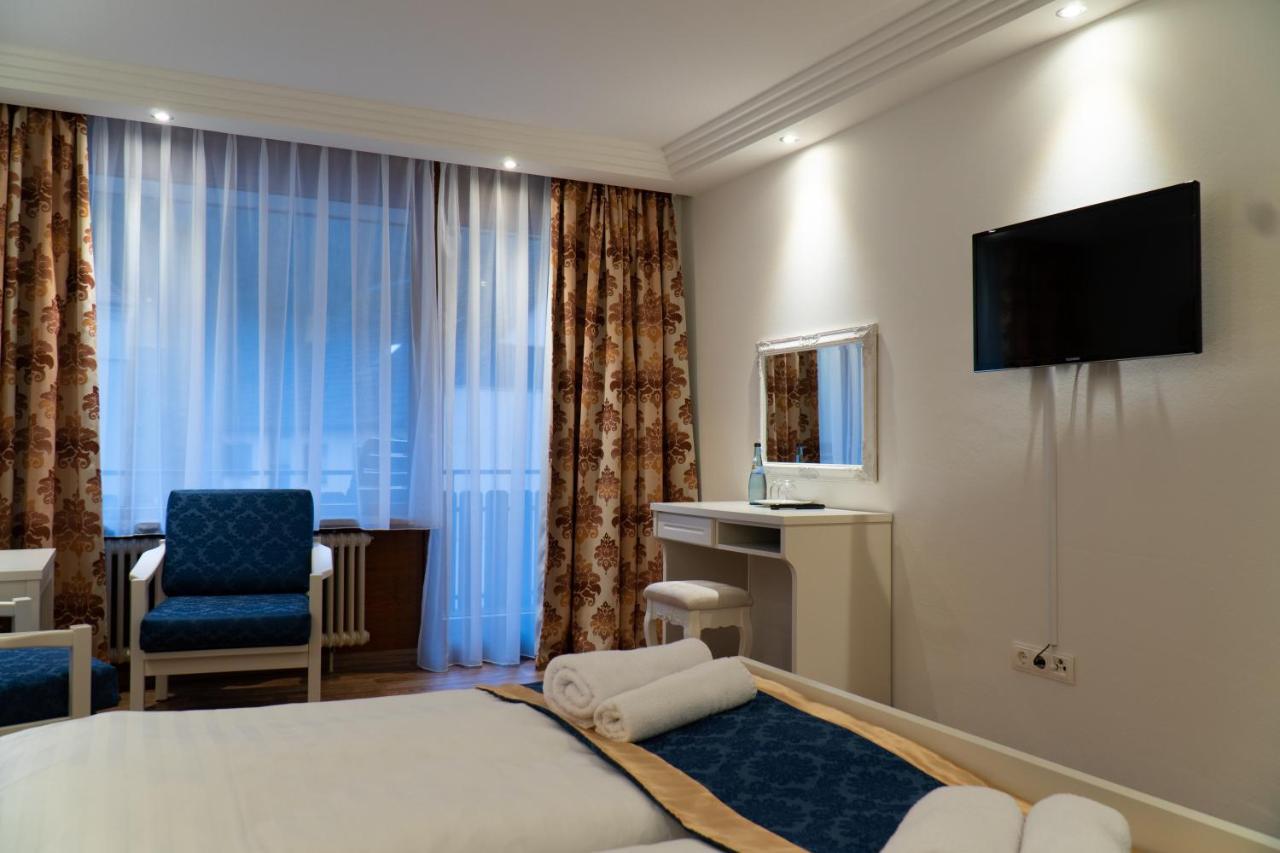 Hotel Eleon บาด ไทนาค-ซาเวลชไตน์ ภายนอก รูปภาพ
