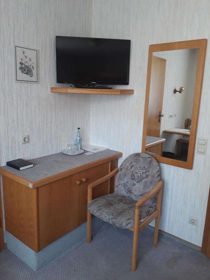 Hotel Eleon บาด ไทนาค-ซาเวลชไตน์ ภายนอก รูปภาพ